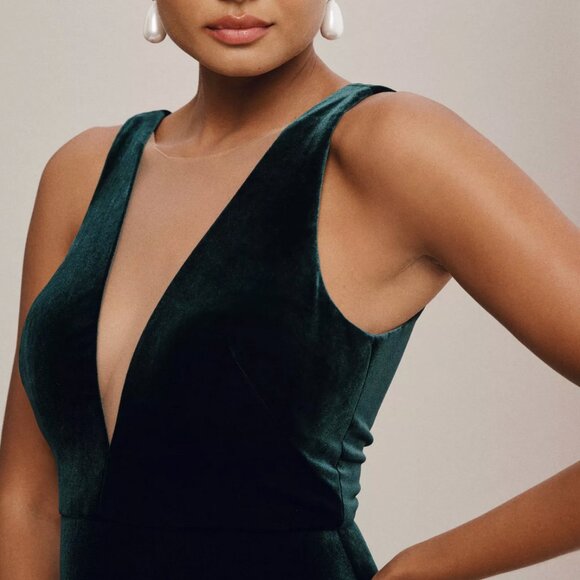 Jenny Yoo Logan Deep V Velvet Column Gown Emerald Green - Picture 3 of 7